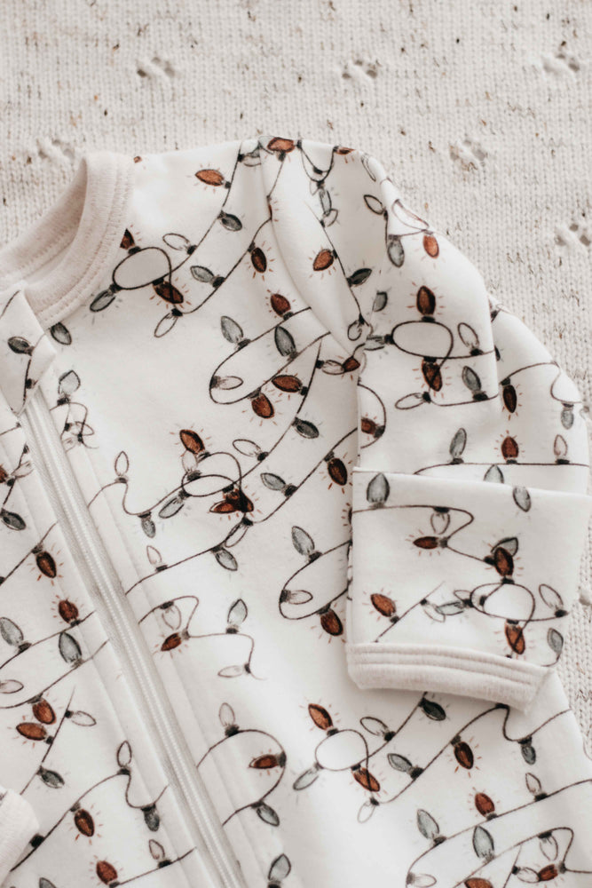 Zipsuit: Christmas Lights