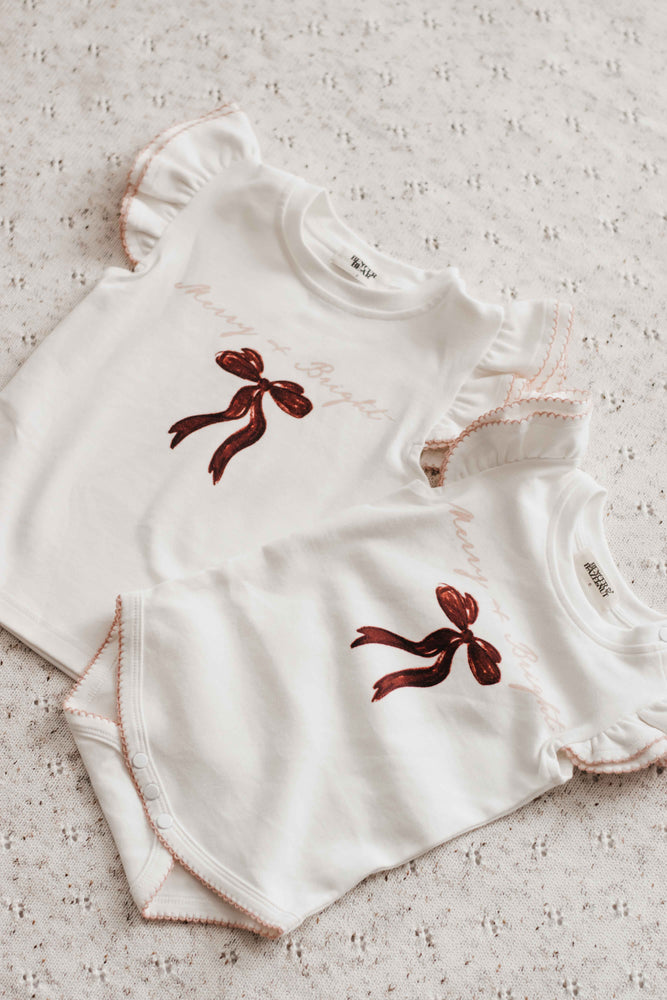 Bodysuit/Tee: Merry & Bright