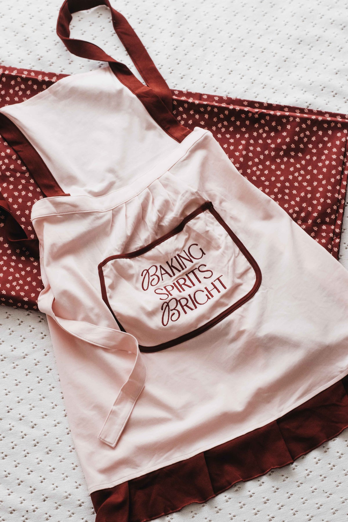Baking Spirits Bright Apron