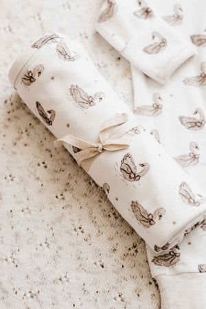 Jersey Swaddle & Beanie Set - Sienna Swan