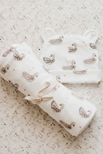 Jersey Swaddle & Beanie Set - Sienna Swan