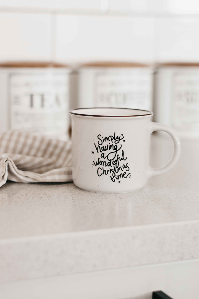 Mug: Simply having a wonderful Christmas time!