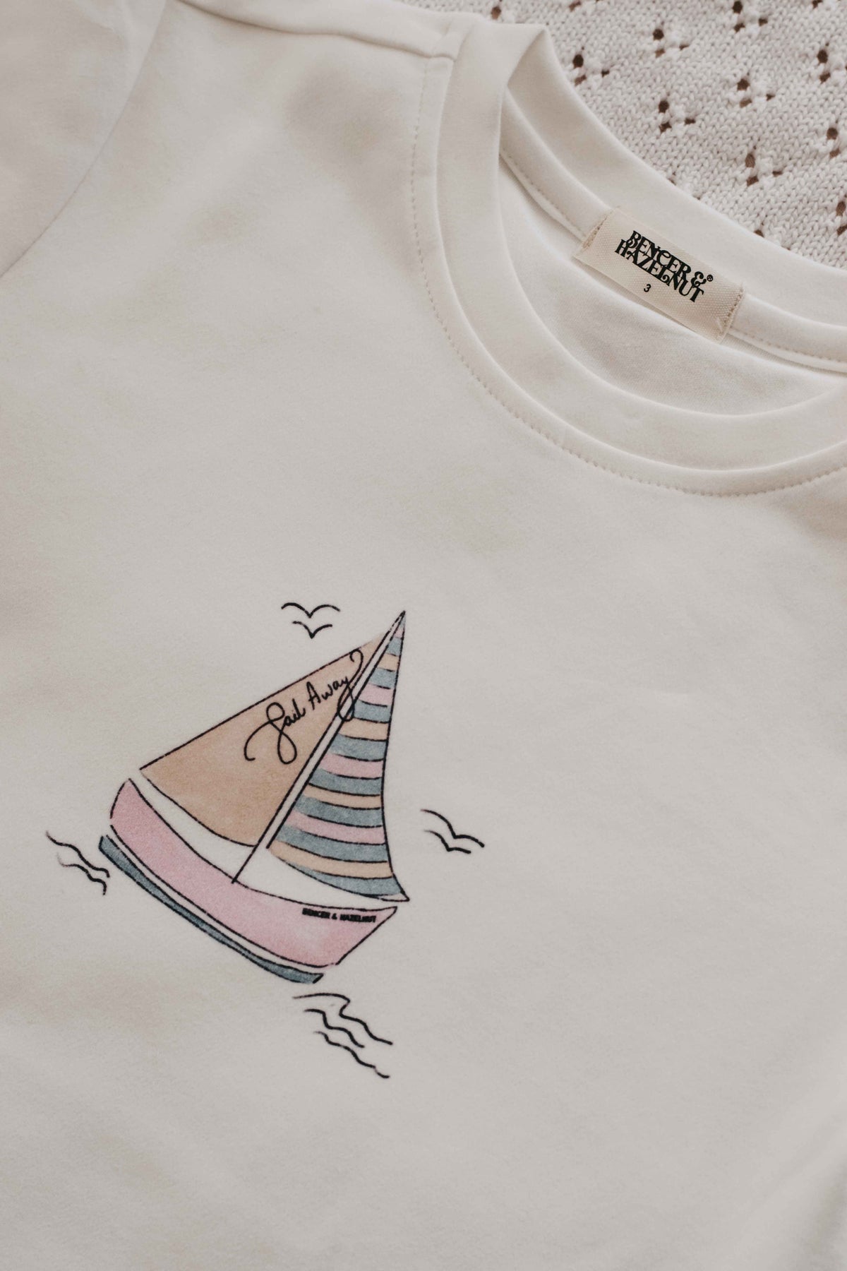 Tee: Sail Away