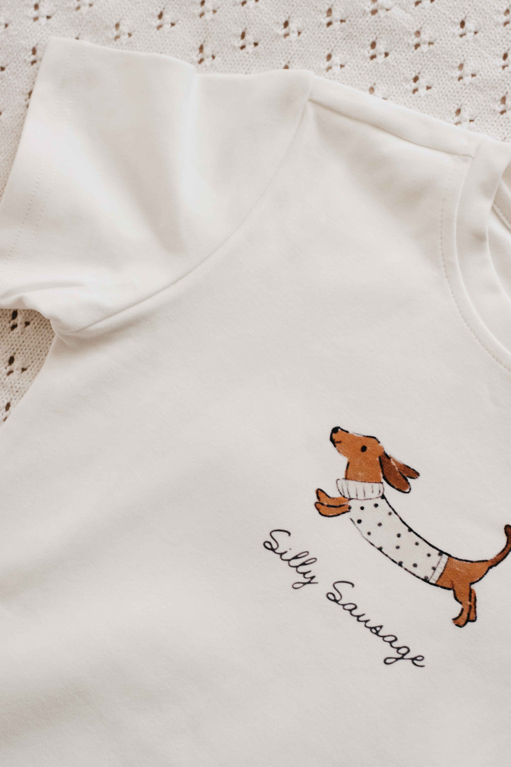 Tee: Silly Sausage Beige