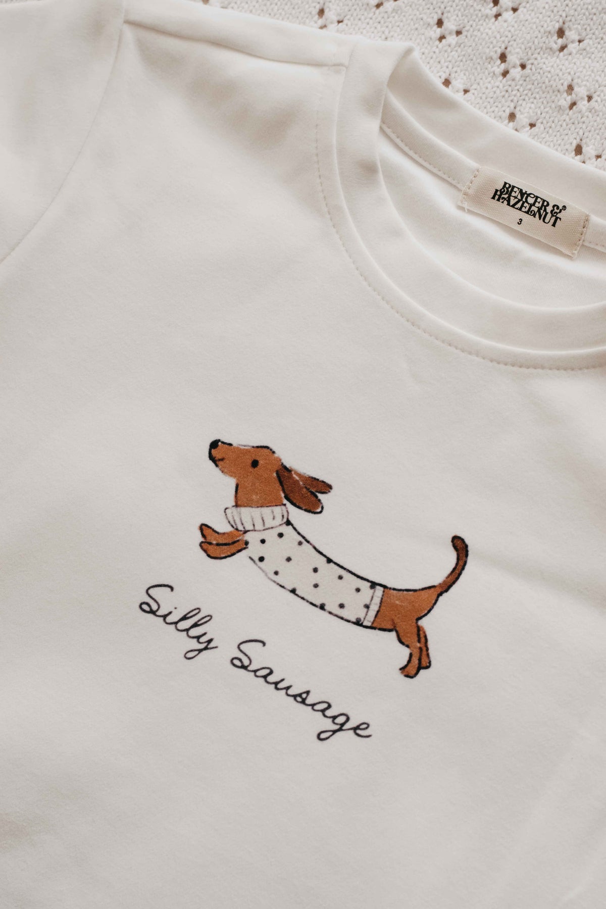 Tee: Silly Sausage Beige