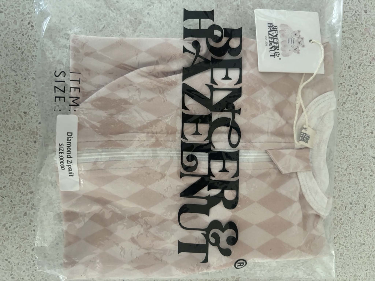 ZIPSUITS - SIZE 00000