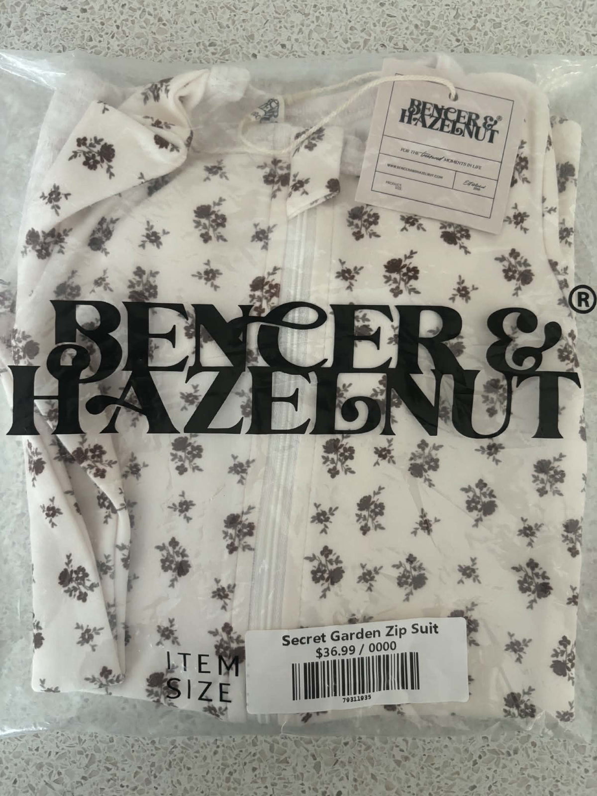 ZIPSUITS - SIZE 0000